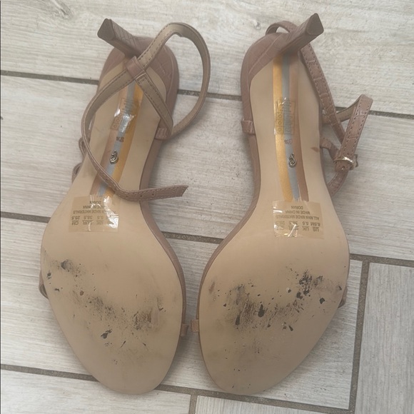 Size 8.5 Sam Edelman heels - Picture 3 of 4